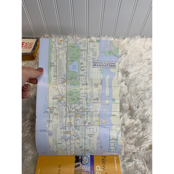 Frommer's New York City Day by Day Guide Book 2014 - Picture 4 of 7